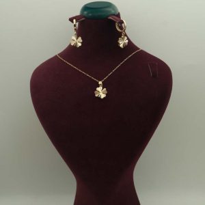 نیم ست شبدر تراش کد 10686